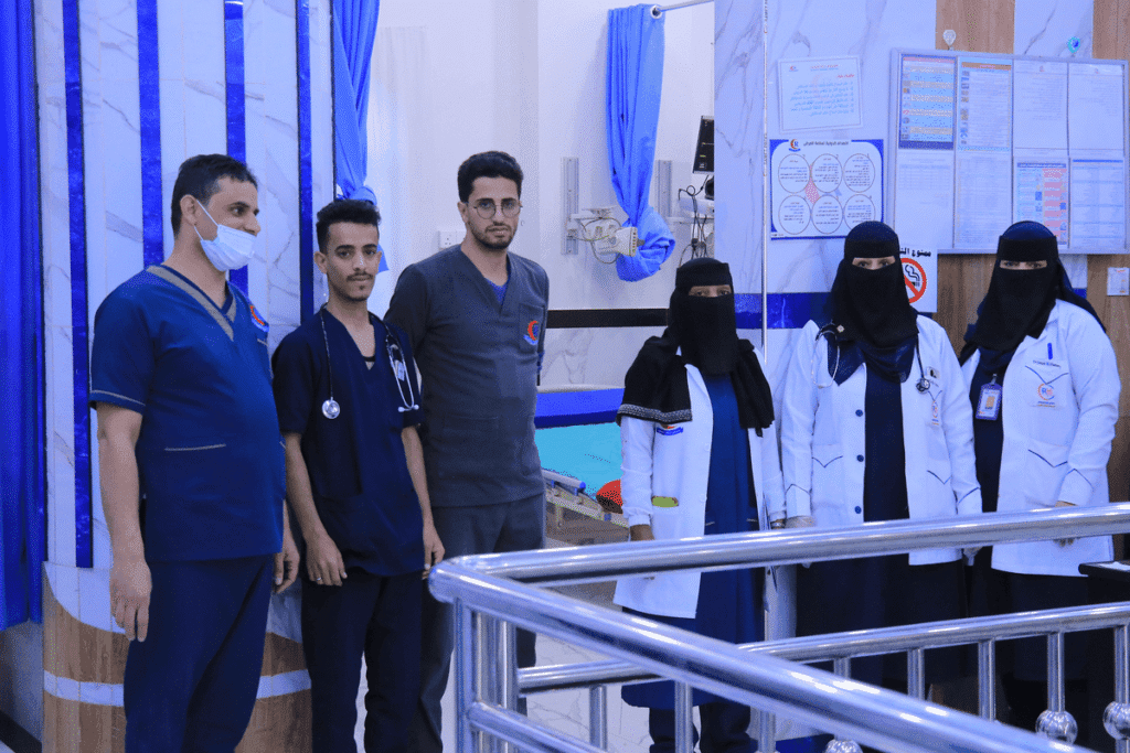 طاقم طوارئ التمريض مستشفى الرافة التخصصي